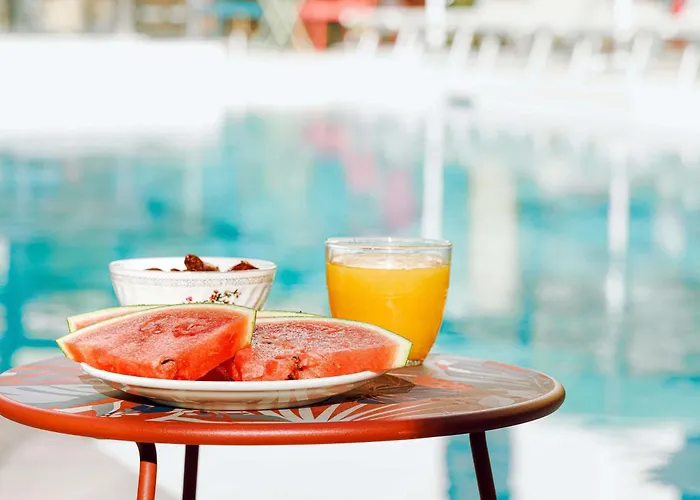 greet Hotel La Rochelle Centre